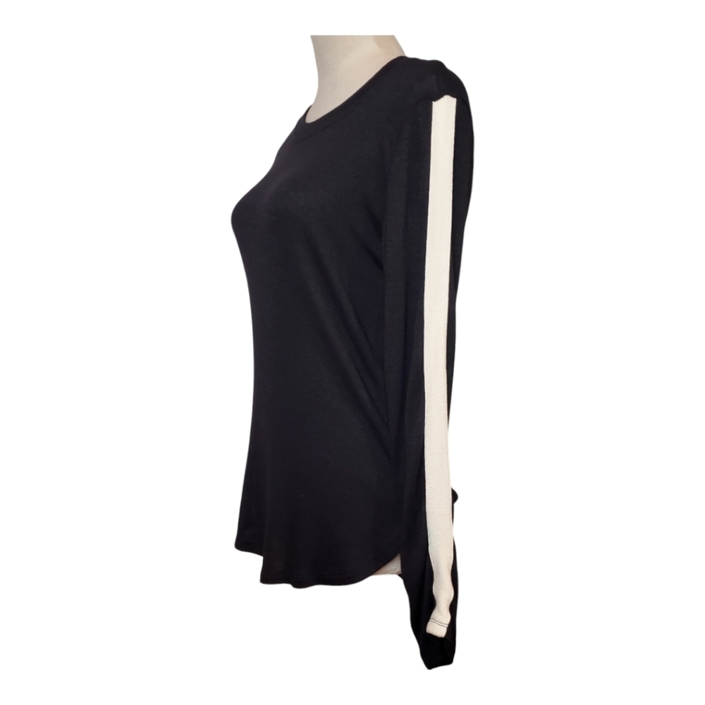 BOBEAU SZ S Knit Black Scoop neck Sweater w/Cream/White Stripe down sleeve
